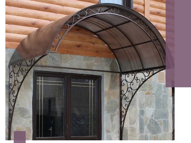 Арочные козырьки под ключ в Стрежевом: изготовление и монтаж