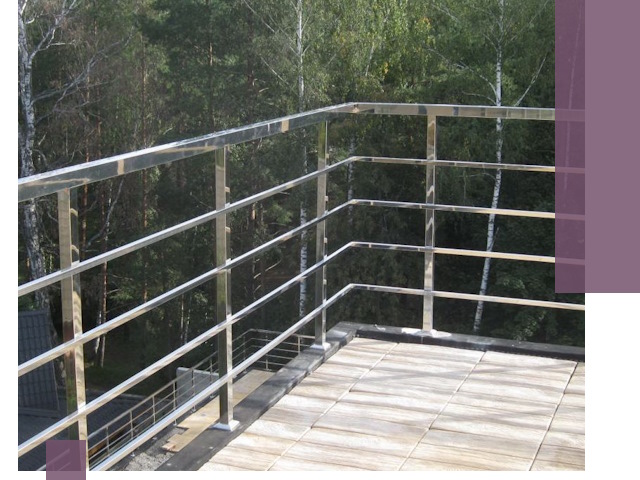 Парапеты из нержавеющей стали в Стрежевом — изготовление и монтаж