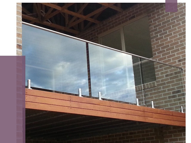 Стеклянные парапеты на крыше и террасе в Стрежевом от 11469 руб. | ПРОЛЁТ-Стж